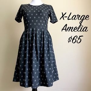 Women’s Lularoe Amelia Dress NWT!